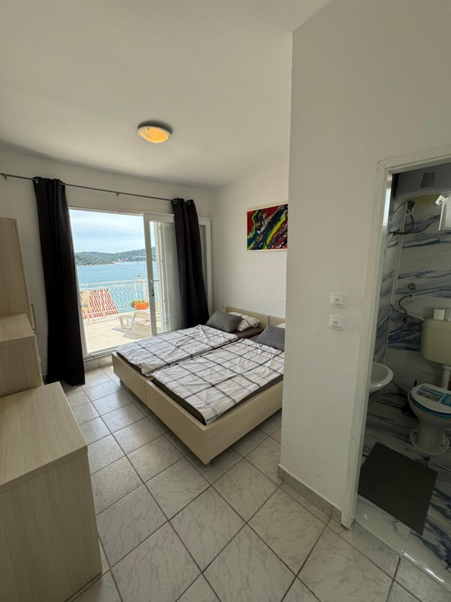 Marina Apartmani Tisno Murter Exterior photo